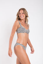 Load image into Gallery viewer, Image 03: Rio De Sol Set Set Collage Amelia Essential-Comfy