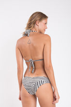 Load image into Gallery viewer, Model Back: Rio De Sol Top Top Collage Mel