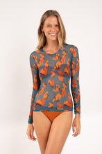 Load image into Gallery viewer, Model Front: Rio De Sol Beach Top Luma Top Harper Long