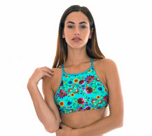 Load image into Gallery viewer, Model Front: Rio De Sol Top Soutien Bloom Cropped
