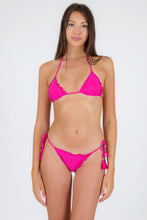 Load image into Gallery viewer, Model Front: Rio De Sol Top Top Amaranto Frufru