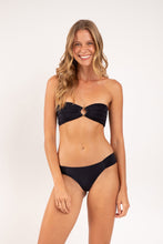 Load image into Gallery viewer, Model Front: Rio De Sol Set Set Malibu-Black Mavi Baobi