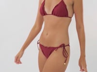 Load and play video in Gallery viewer, Video: Rio De Sol Set Set Touch-Carmim Frufru