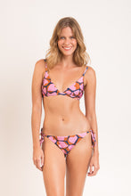 Load image into Gallery viewer, Model Front: Rio De Sol Top Top Amore-Pink Tri-Fixo