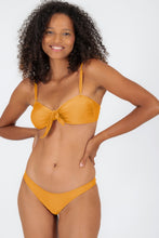 Load image into Gallery viewer, Gallery: Rio De Sol Set Set Damasco Bandeau-No Essential
