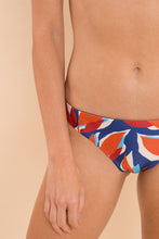 Load image into Gallery viewer, Image 08: Rio De Sol Bottom Bottom Leaves Essential-Comfy
