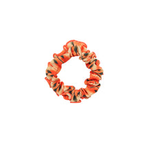 Load image into Gallery viewer, Product Front: Rio De Sol Hair Accessory Maracai Scrunchie
