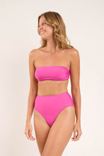 Load image into Gallery viewer, Bottom Fluity-Amor Hotpants
