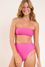 Load image into Gallery viewer, Bottom Fluity-Amor Hotpants
