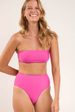 Load image into Gallery viewer, Bottom Fluity-Amor Hotpants
