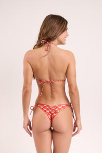 Model Back: Rio De Sol Bottom Bottom Floral-Scales Frufru-Fio